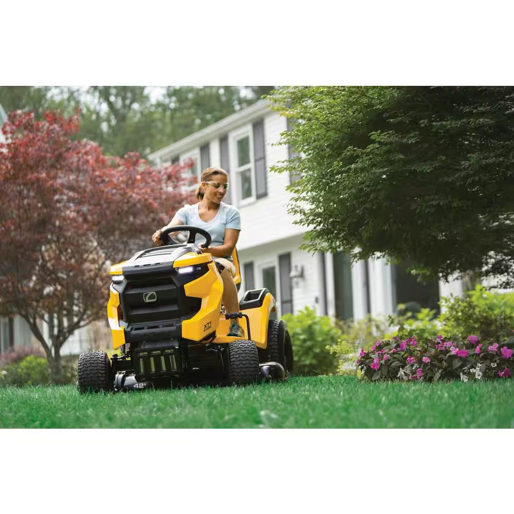 42 in Gas Riding Lawn Tractor 19.5 HP 541cc – view 2