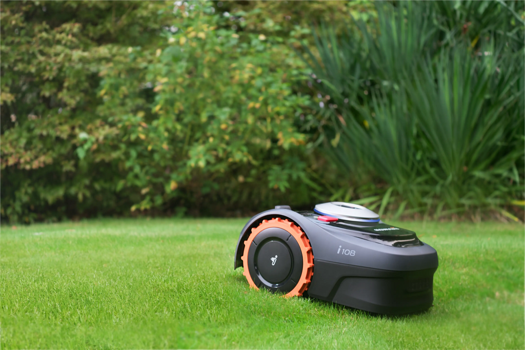 Wire-Free Robot Lawn Mower with AI Vision Navigation – view 9
