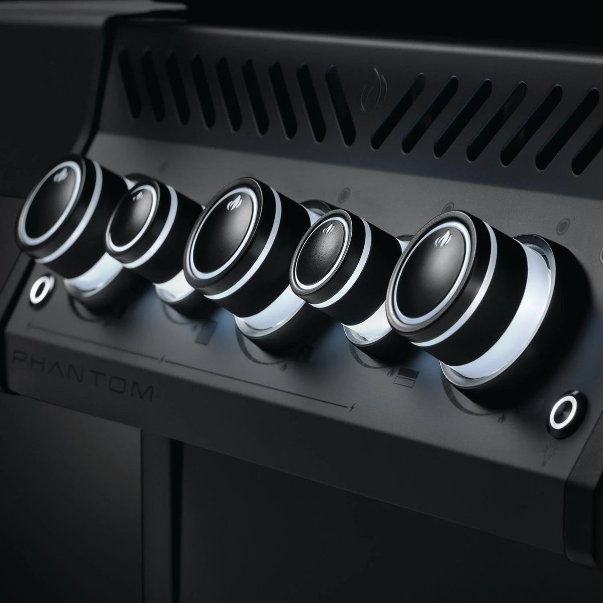 Napoleon Phantom Rogue SE 425 Propane Gas Grill – view 2