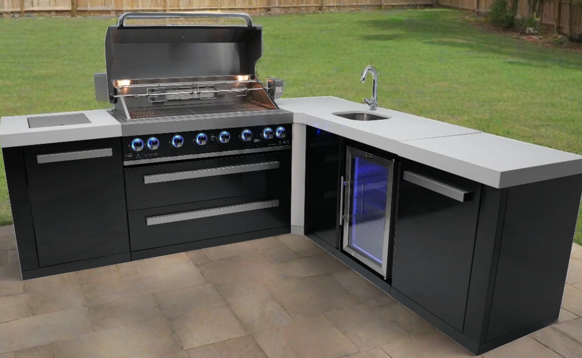 Mont Alpi 805 Black Stainless Outdoor Kitchen Island with Beverage Center & 90° Corner – view 3